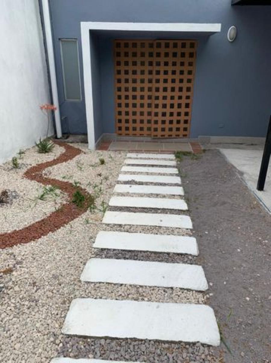 Home in Metric Way