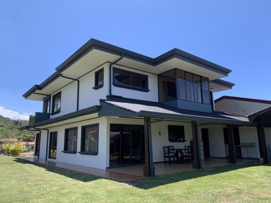 Home in Metric Way