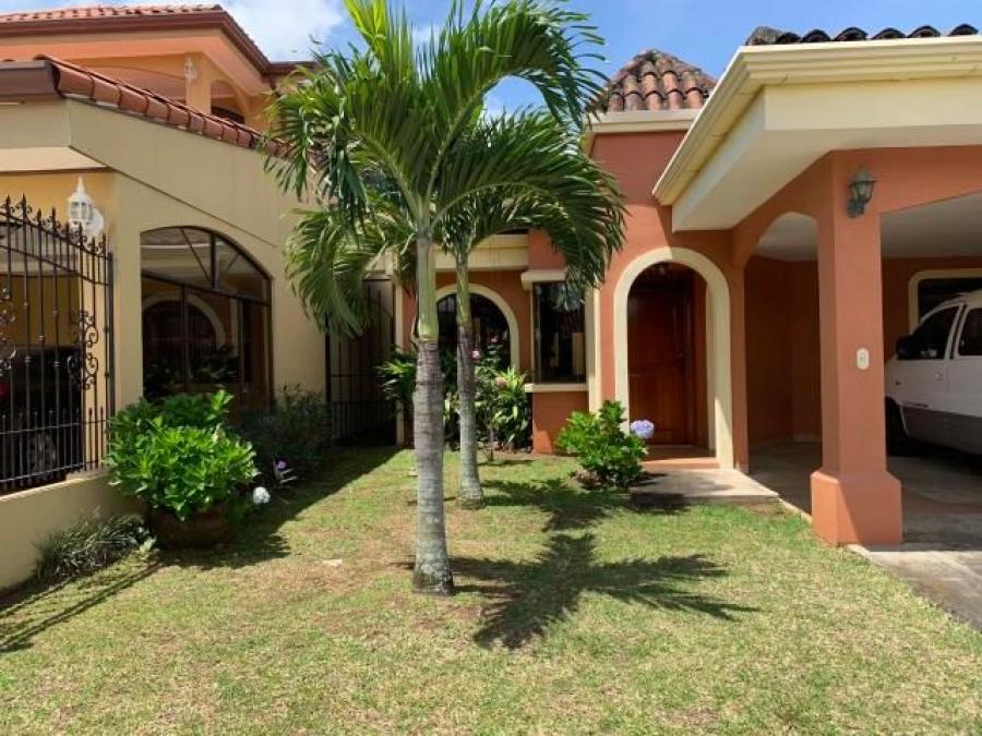 Foto Casa en Venta en Heredia, Heredia - U$D 185.000 - CAV24970 - BienesOnLine