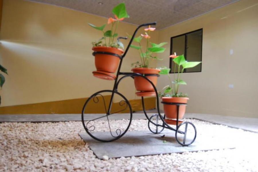 Home in Metric Way