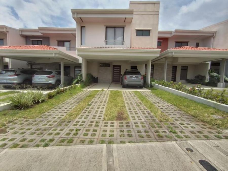 Foto Casa en Venta en Santo Domingo, Heredia - U$D 225.000 - CAV62980 - BienesOnLine