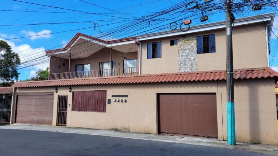 Foto Casa en Venta en Granadilla, San Jos - U$D 390.000 - CAV87112 - BienesOnLine