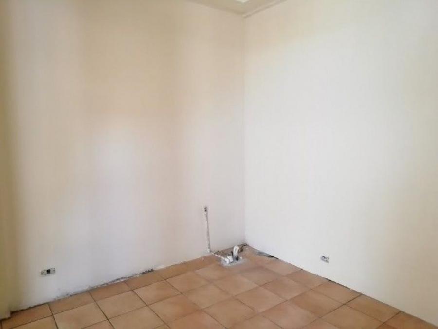 Foto Local en Alquiler en Pozos, San Jos - U$D 900 - LOA82821 - BienesOnLine