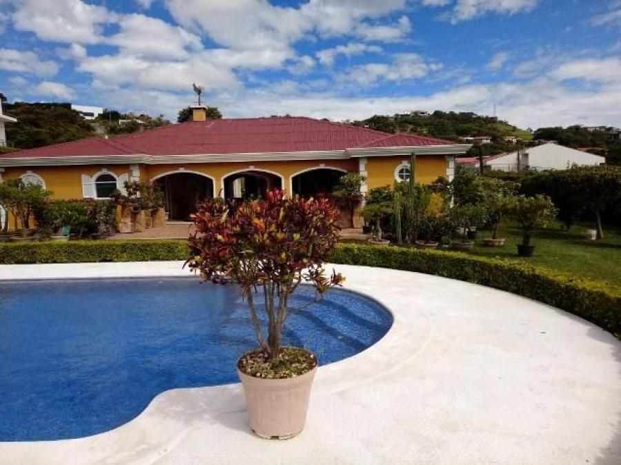 Foto Casa en Venta en SanRafaelEscazu, Escaz, San Jos - U$D 900.000 - CAV52330 - BienesOnLine