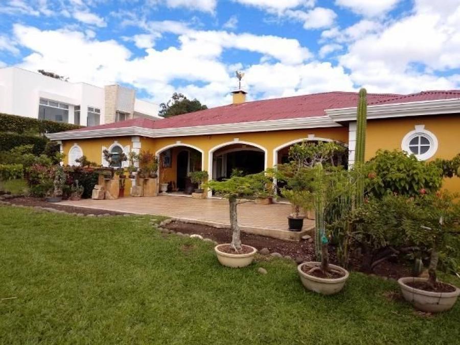 Foto Casa en Venta en SanRafaelEscazu, Escaz, San Jos - U$D 900.000 - CAV50628 - BienesOnLine
