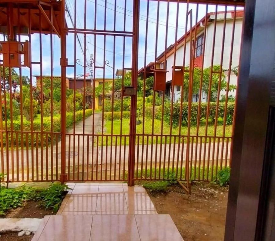 Home in Metric Way