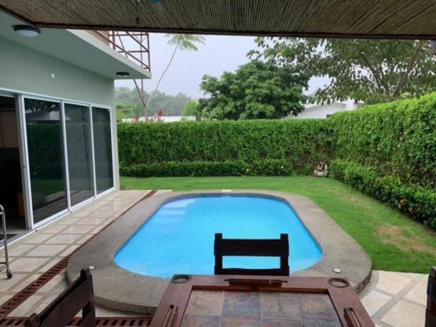 Foto Casa en Venta en Garabito, Puntarenas - U$D 327.000 - CAV25958 - BienesOnLine