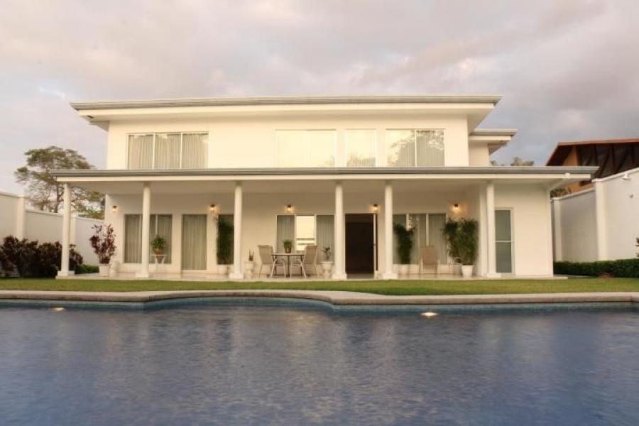 Foto Casa en Venta en Mora, San Jos - U$D 649.000 - CAV26320 - BienesOnLine