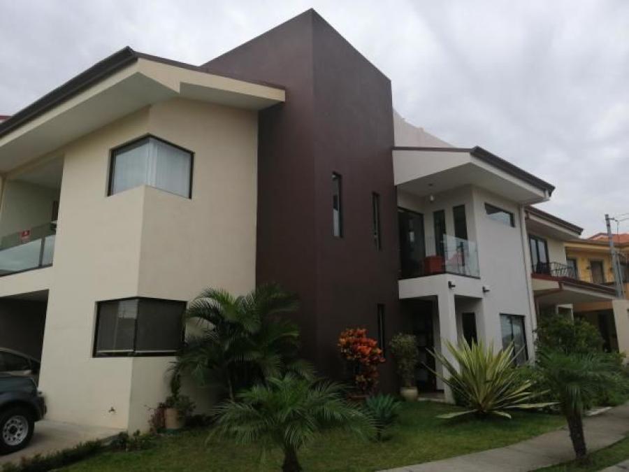 Foto Casa en Venta en Alajuela, Alajuela - U$D 161.000 - CAV24867 - BienesOnLine