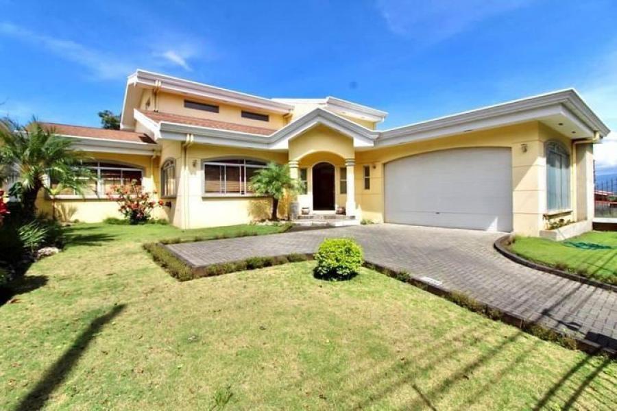 Foto Casa en Venta en Santa Ana, San Jos - U$D 350.000 - CAV43122 - BienesOnLine