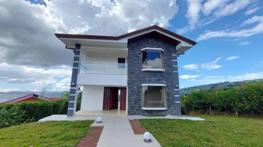 Foto Casa en Venta en Naranjo, Alajuela - U$D 235.000 - CAV84932 - BienesOnLine