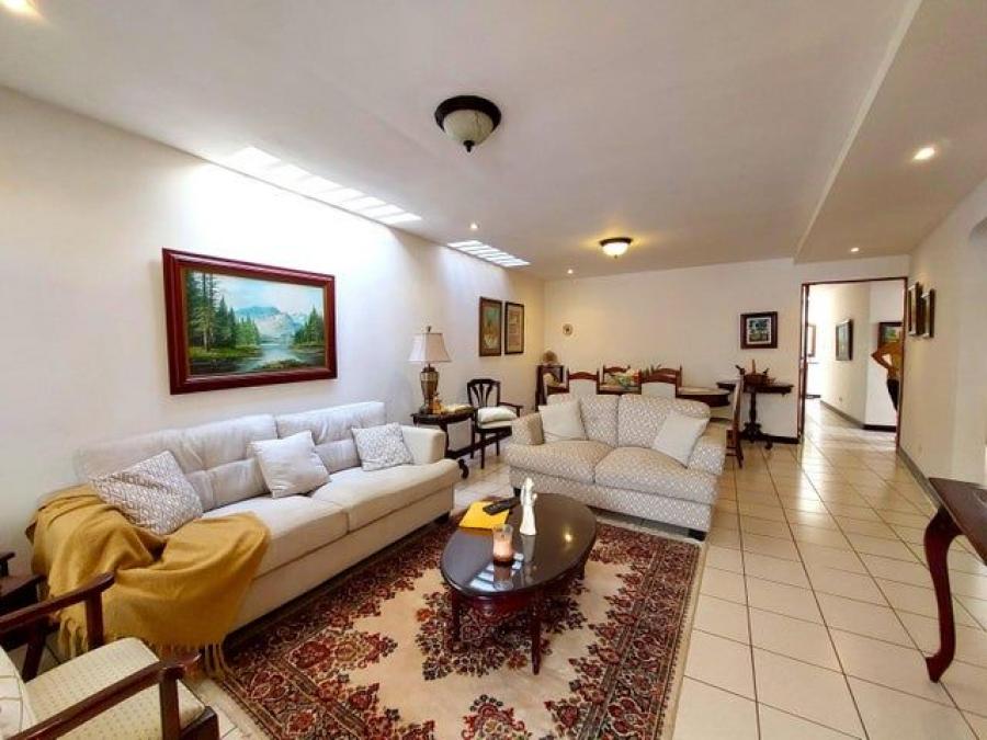 Foto Casa en Venta en Mata Redonda, San José - U$D 230.000 - CAV117355 - BienesOnLine