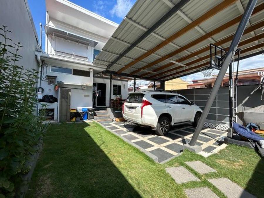 Home in Metric Way