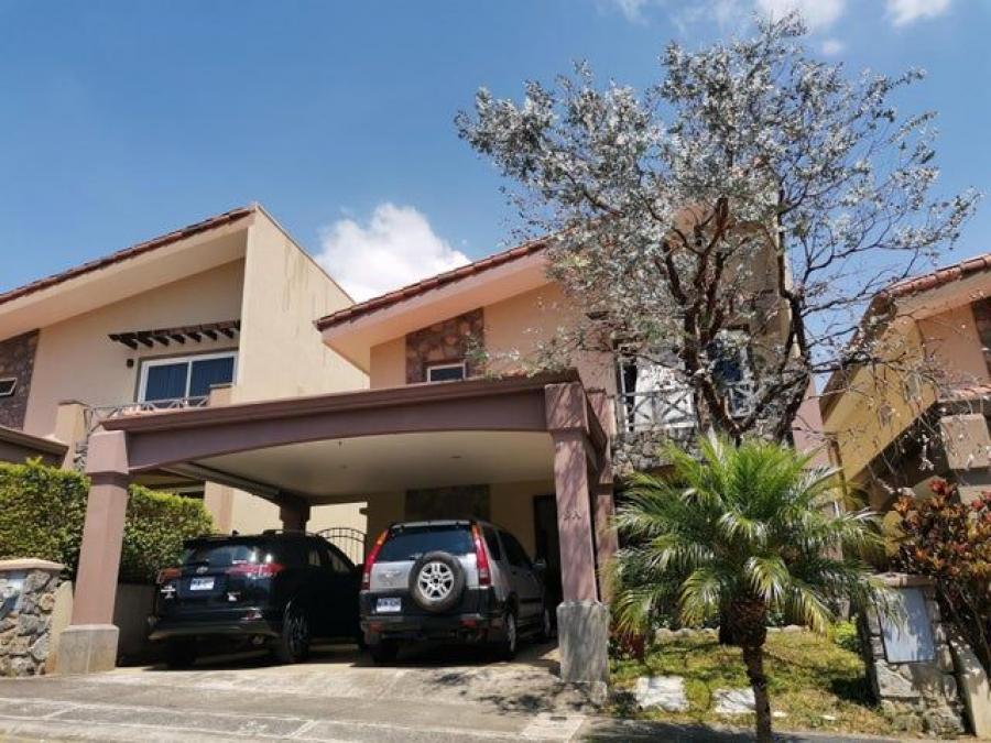 Foto Casa en Venta en San Rafael, Heredia - U$D 260.000 - CAV71639 - BienesOnLine