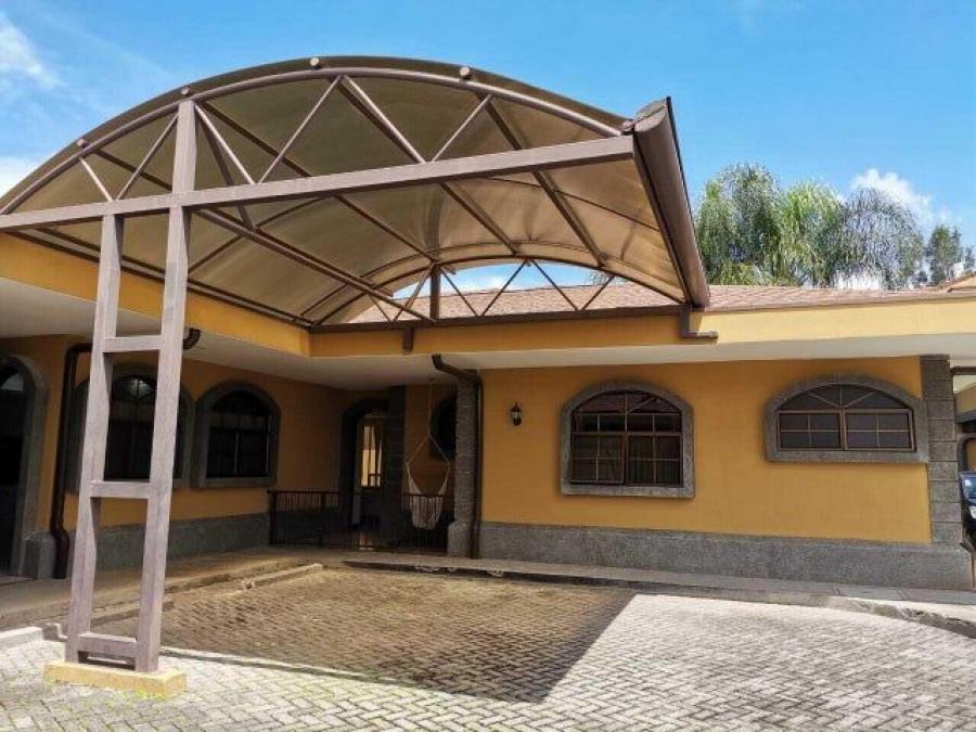 Foto Casa en Venta en Ulloa, Heredia - U$D 284.999 - CAV94767 - BienesOnLine