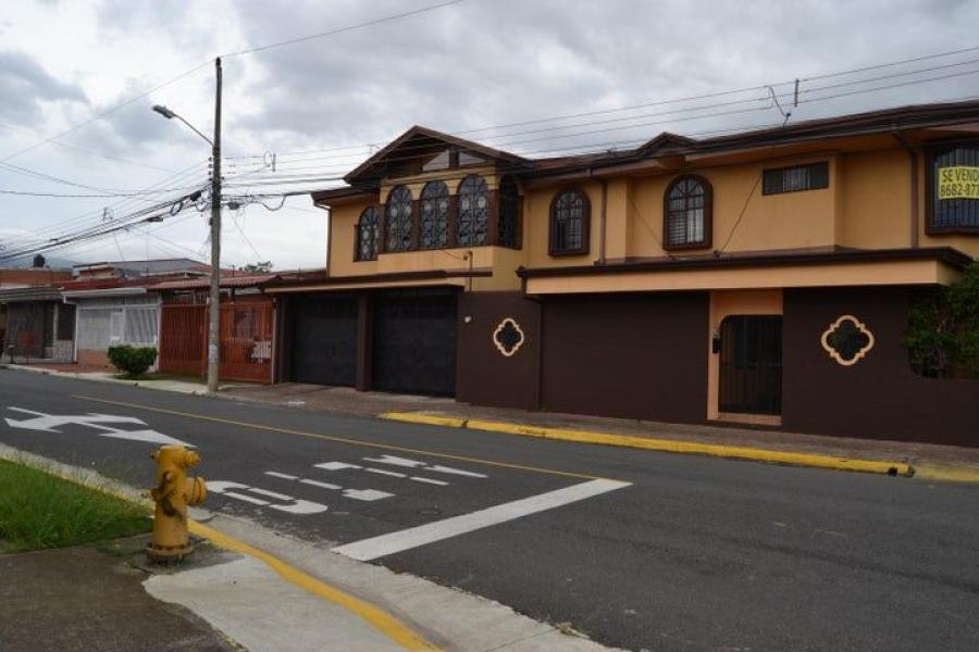 Foto Casa en Venta en San Rafael, Heredia - U$D 350.000 - CAV81492 - BienesOnLine