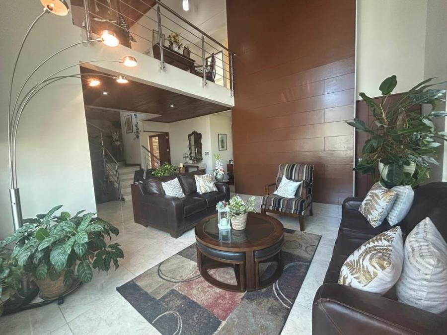 Foto Casa en Venta en Ulloa, Heredia - U$D 440.000 - CAV119271 - BienesOnLine
