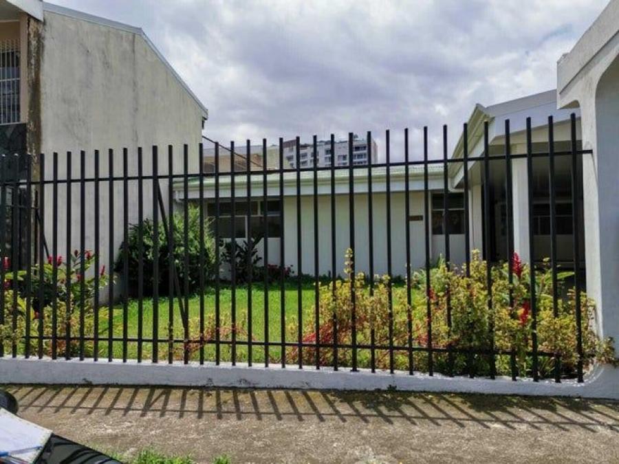 Home in Metric Way