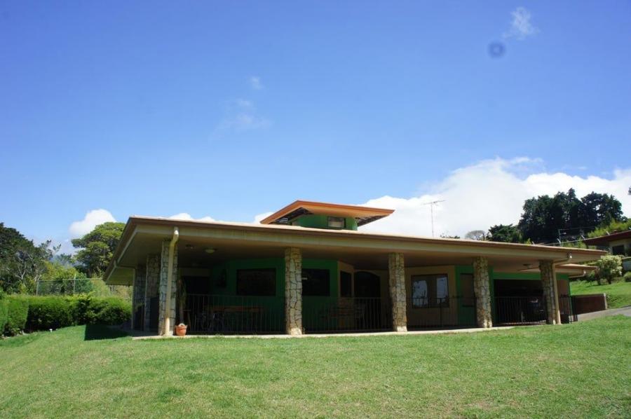 Foto Casa en Venta en San Rafael, Heredia - U$D 800.000 - CAV81567 - BienesOnLine