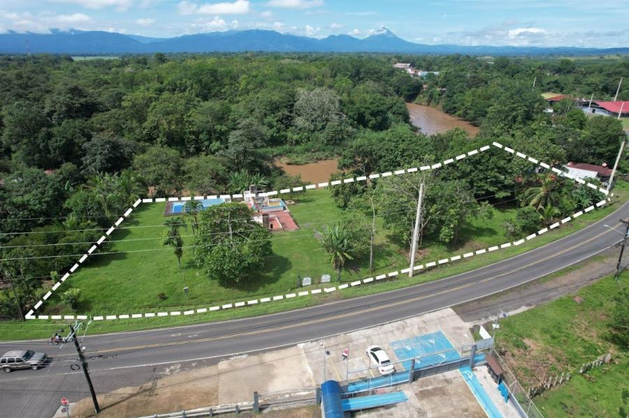 Home in Metric Way