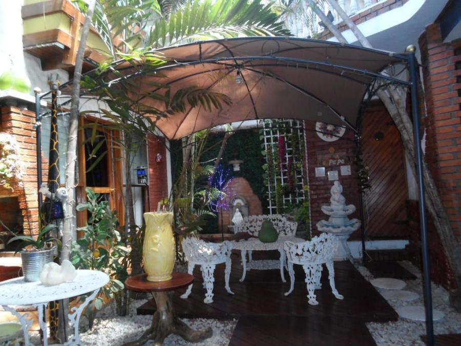 Foto Casa en Venta en Uruca, San Jos - U$D 400.000 - CAV30617 - BienesOnLine