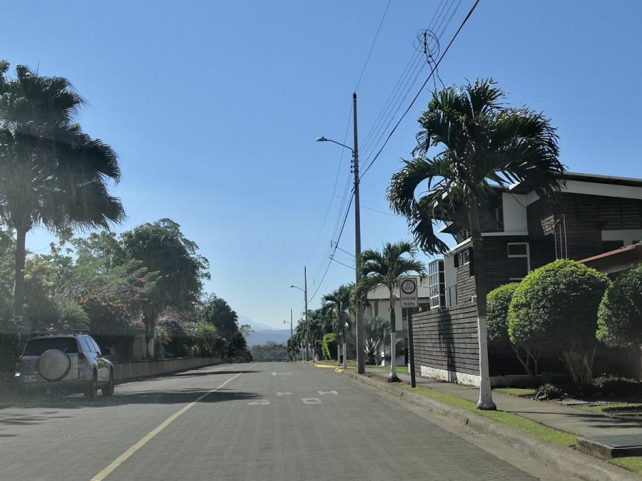 Home in Metric Way