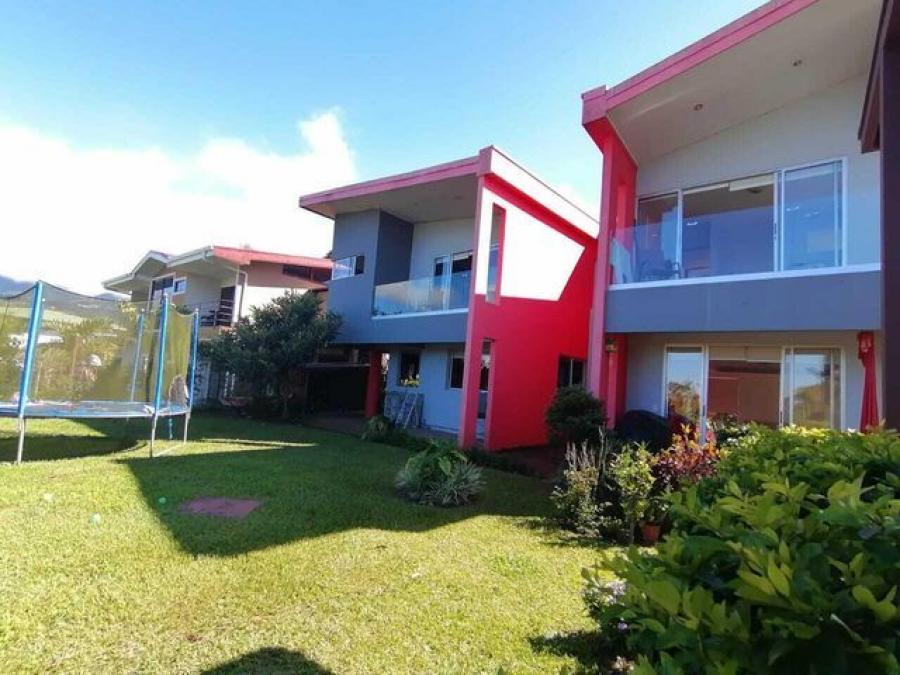 Foto Casa en Venta en Santo Domingo, Heredia - U$D 299.000 - CAV53585 - BienesOnLine