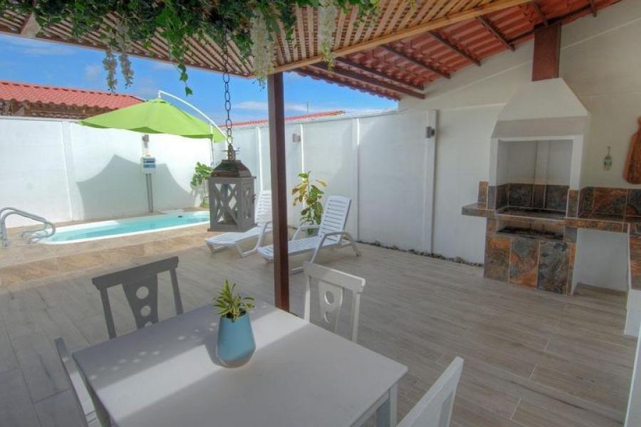 Foto Casa en Venta en Parrita, Puntarenas - U$D 175.000 - CAV47336 - BienesOnLine