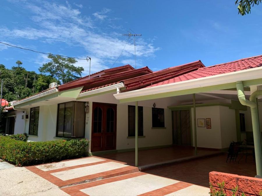 Foto Casa en Venta en Garabito, Puntarenas - U$D 200.000 - CAV51584 - BienesOnLine