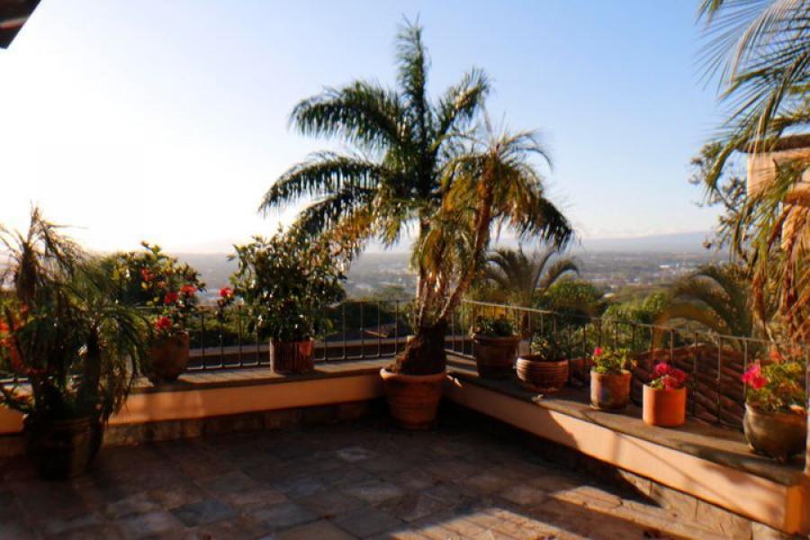 Foto Casa en Venta en Santa Ana, San Jos - U$D 1.580.000 - CAV52798 - BienesOnLine