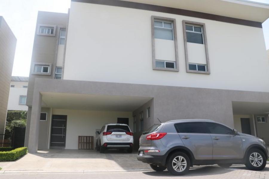 Foto Casa en Venta en Santa Ana, San Jos - U$D 545.000 - CAV52891 - BienesOnLine