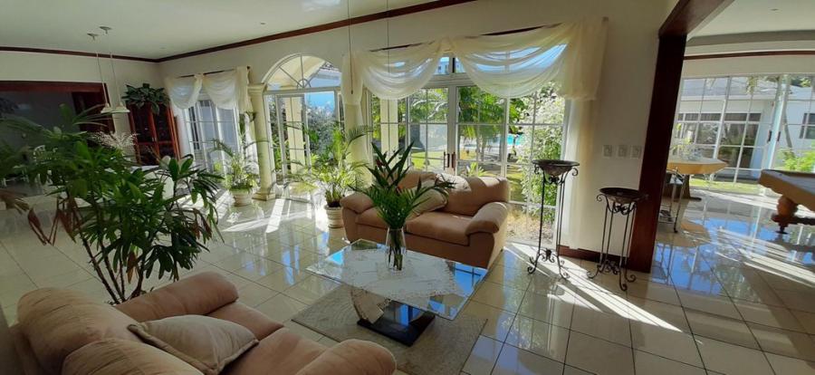 Foto Casa en Venta en Santa Ana, San Jos - U$D 950.000 - CAV52916 - BienesOnLine