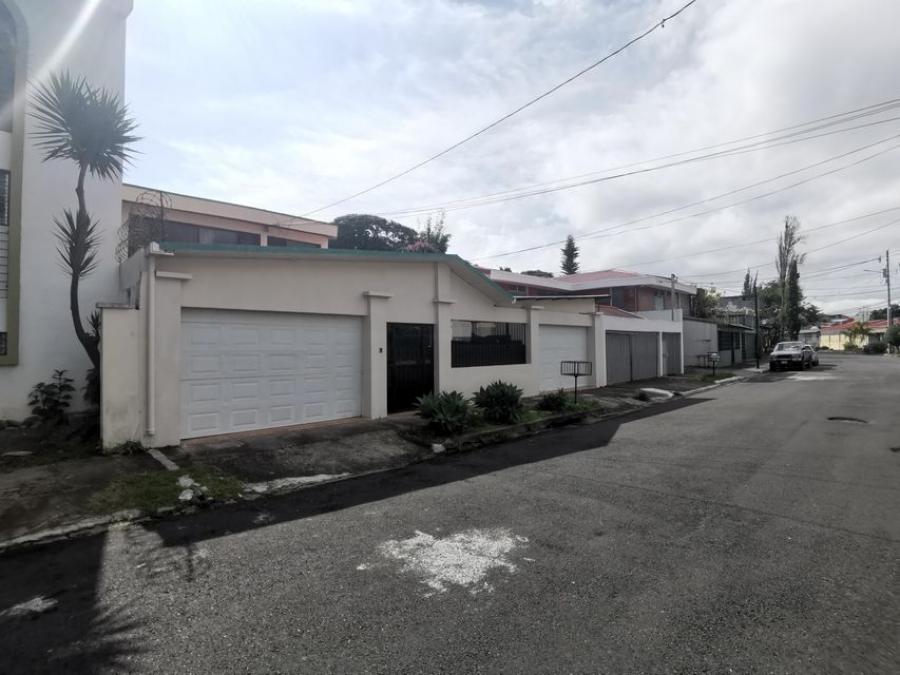 Foto Casa en Venta en Santa Ana, San Jos - U$D 575.000 - CAV61182 - BienesOnLine