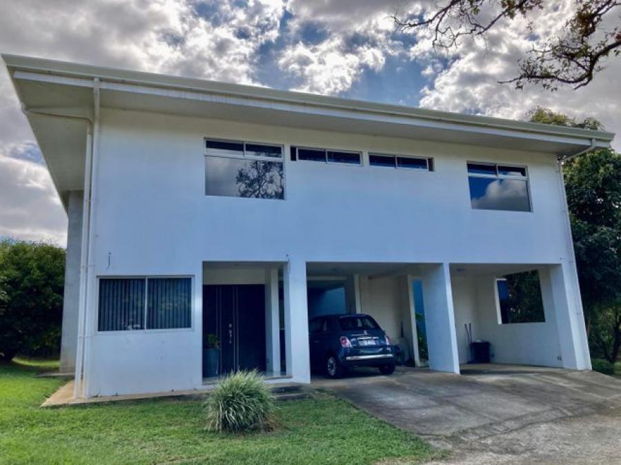 Foto Casa en Venta en Montes de Oca, San Jos - U$D 300.000 - CAV38859 - BienesOnLine