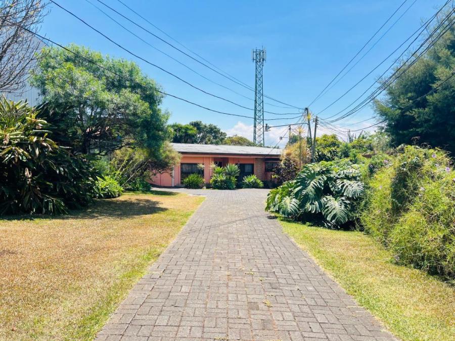 Home in Metric Way