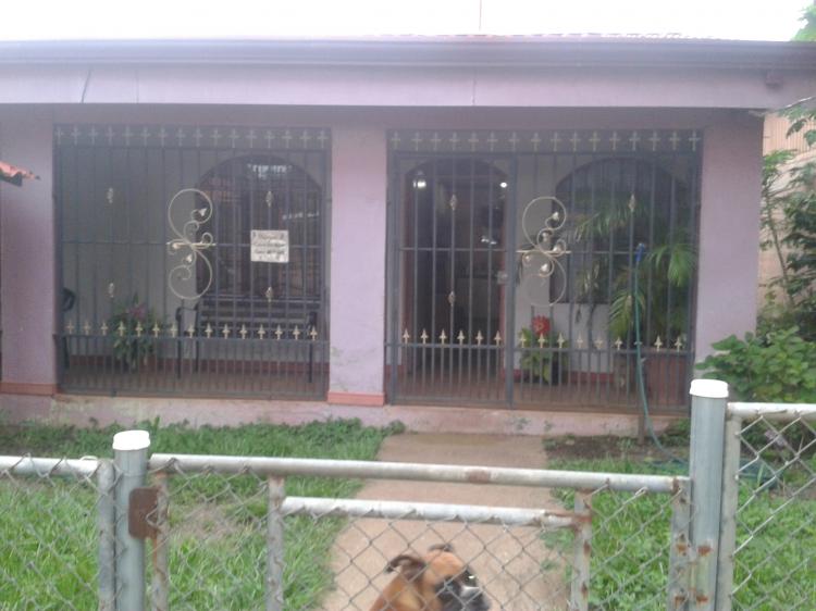 Foto Casa en Venta en miramar centro, Miramar, Puntarenas - ¢ 38.000.000 - CAV4324 - BienesOnLine