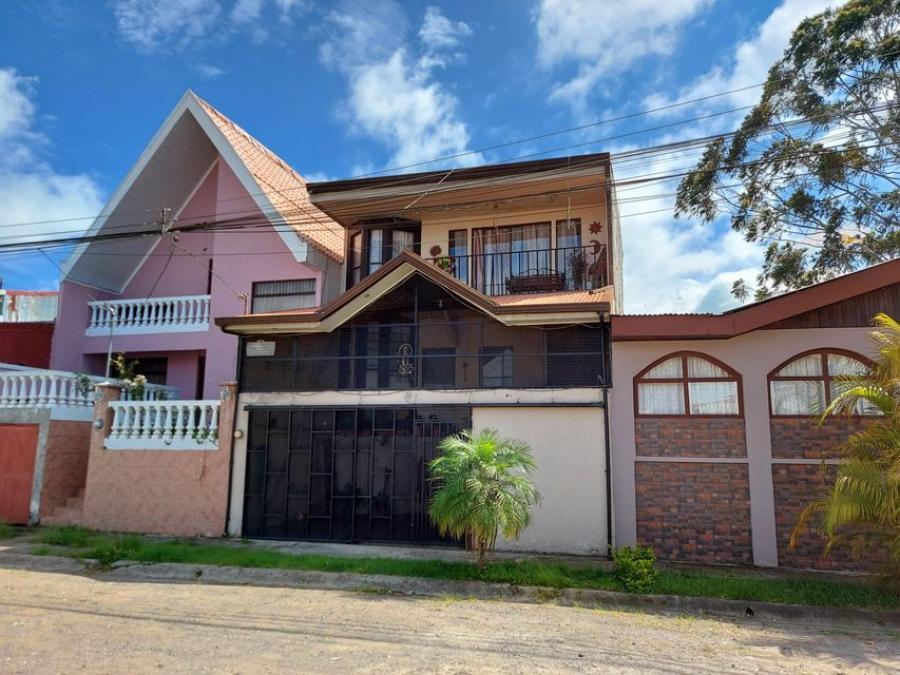 Foto Casa en Venta en Barrio Lpez, Oreamuno San Rafael,, Cartago - U$D 105.000 - CAV45128 - BienesOnLine