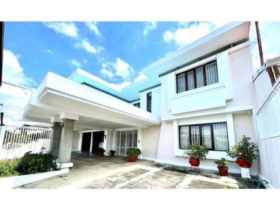 Foto Casa en Venta en Alajuela, Alajuela - U$D 850.000 - CAV84037 - BienesOnLine