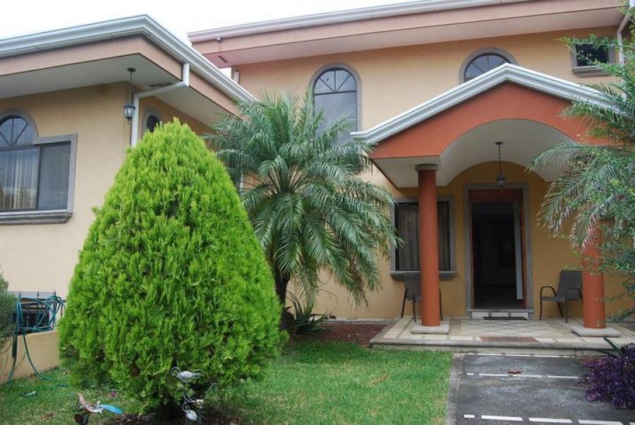 Foto Casa en Venta en Bosques de Doa Rosa, Beln, Heredia - U$D 375.000 - CAV54435 - BienesOnLine