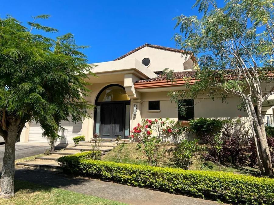 Foto Casa en Venta en lindora, Santa Ana, San Jos - U$D 580.000 - CAV91087 - BienesOnLine