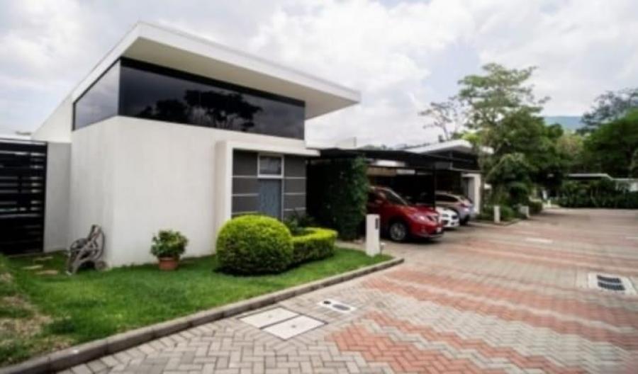 Foto Casa en Venta en Brasil, Santa Ana, San Jos - U$D 300.000 - CAV54268 - BienesOnLine