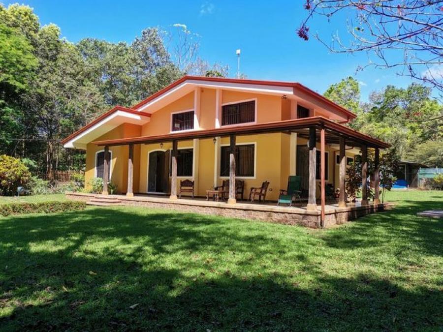 Foto Casa en Venta en Buenos Aires, Puntarenas - U$D 390.000 - CAV55178 - BienesOnLine