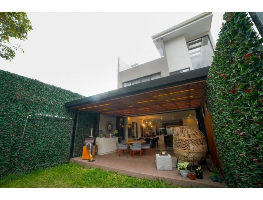 Home in Metric Way