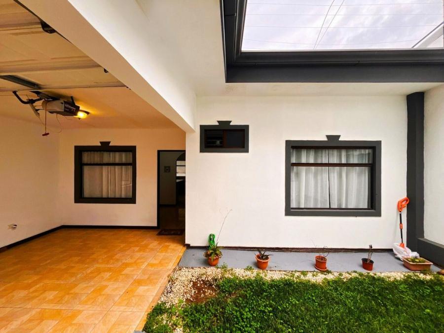 Home in Metric Way