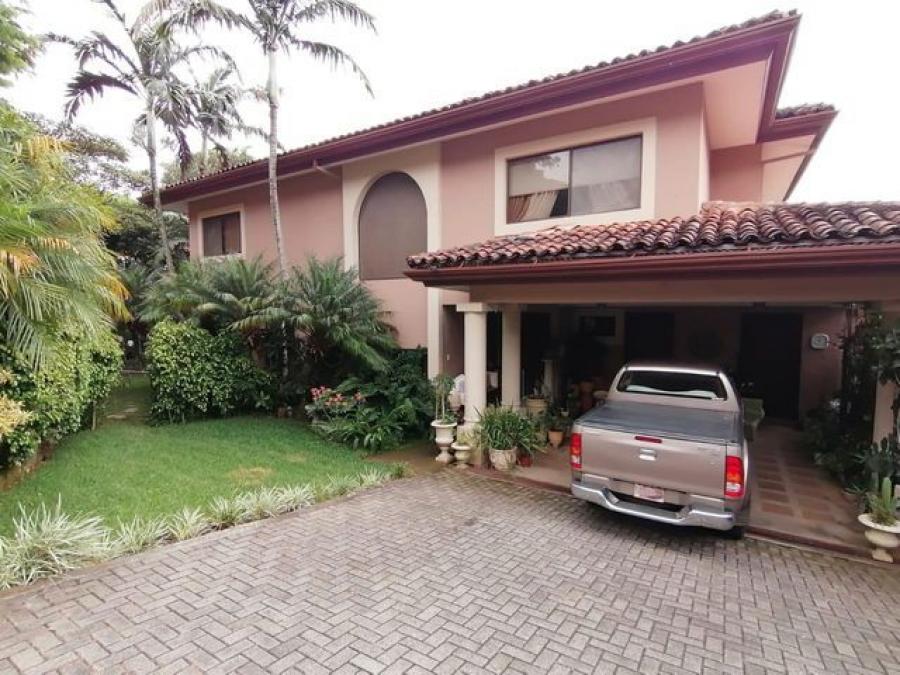 Foto Casa en Venta en Escaz centro, Escaz, San Jos - U$D 430.000 - CAV49964 - BienesOnLine