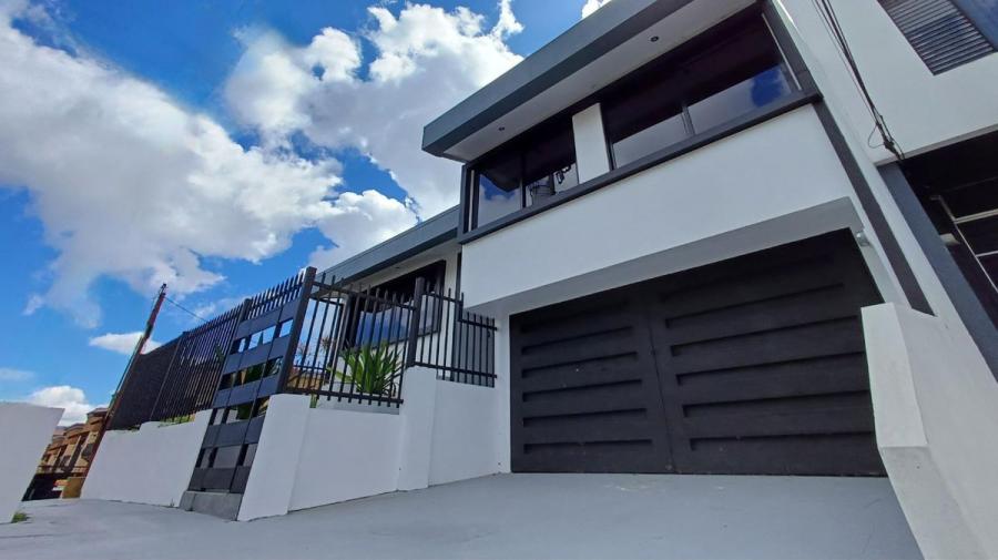 Foto Casa en Venta en Curridabat, San José - U$D 295.000 - CAV119540 - BienesOnLine