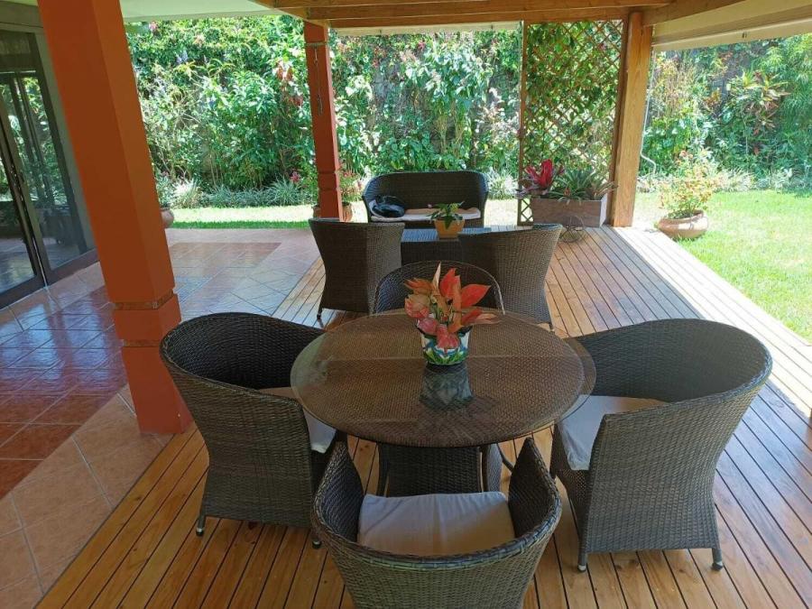 Foto Casa en Venta en Guachipeln, Escaz, San Jos - U$D 750.000 - CAV92941 - BienesOnLine