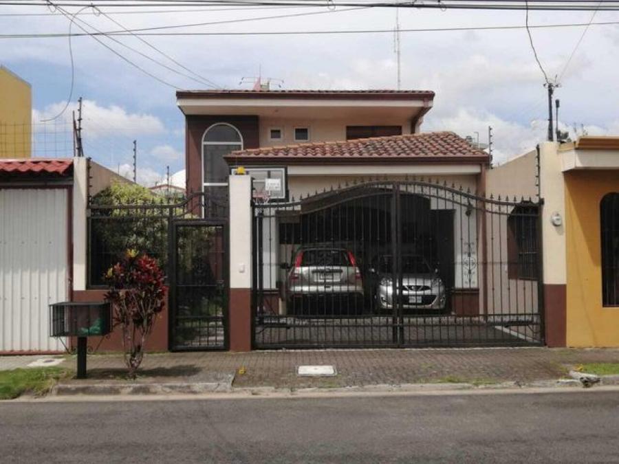 Foto Casa en Venta en Heredia, Heredia - U$D 300.000 - CAV52497 - BienesOnLine