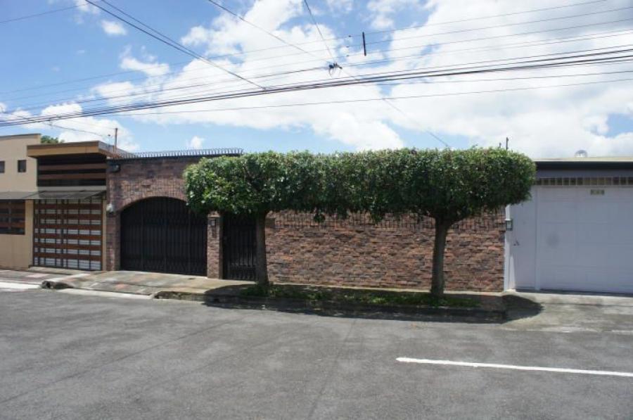 Foto Casa en Venta en Alajuela, Alajuela - U$D 220.000 - CAV16680 - BienesOnLine