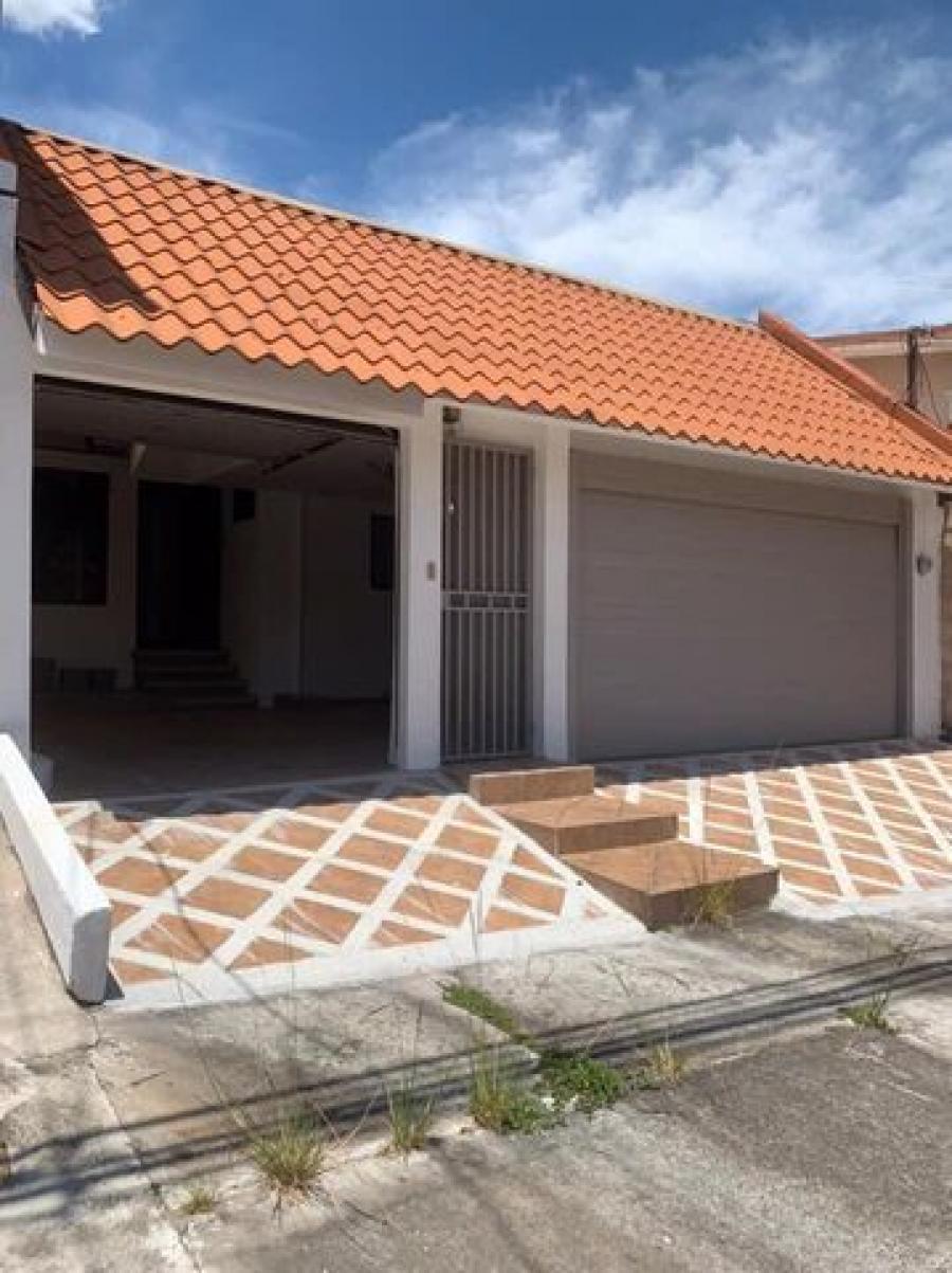 Foto Casa en Venta en Jardines Rohrmoser, San Jos, San Jos - ¢ 106.000.000 - CAV52293 - BienesOnLine